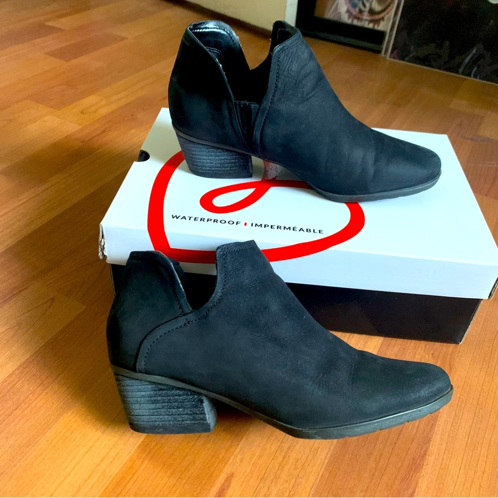 BLONDO Victoria Booties Waterproof Black Suede 7.5 Women’s Nubuck